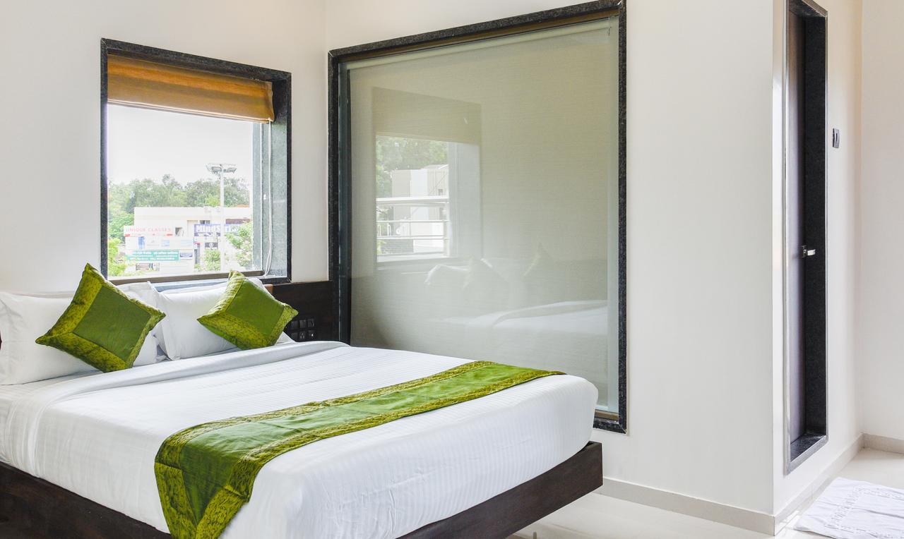Treebo Malhaar Regency Hotel